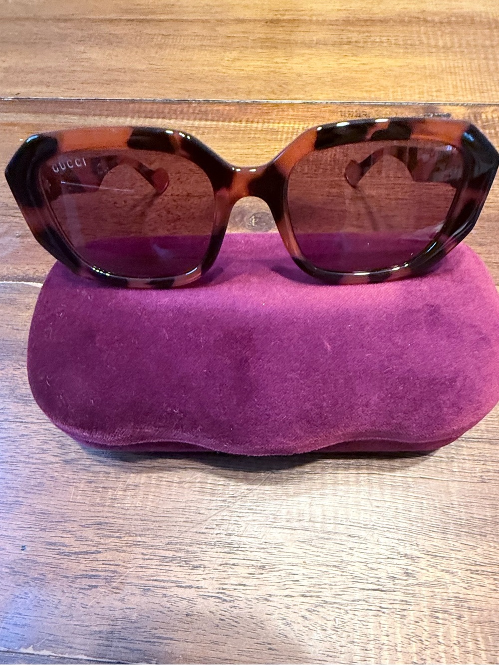 Gucci Women’s Brown Tortoiseshell Sunglasses with Purple Lenses